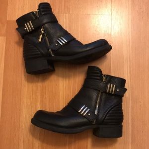 Black Circus by Sam Edelman boots